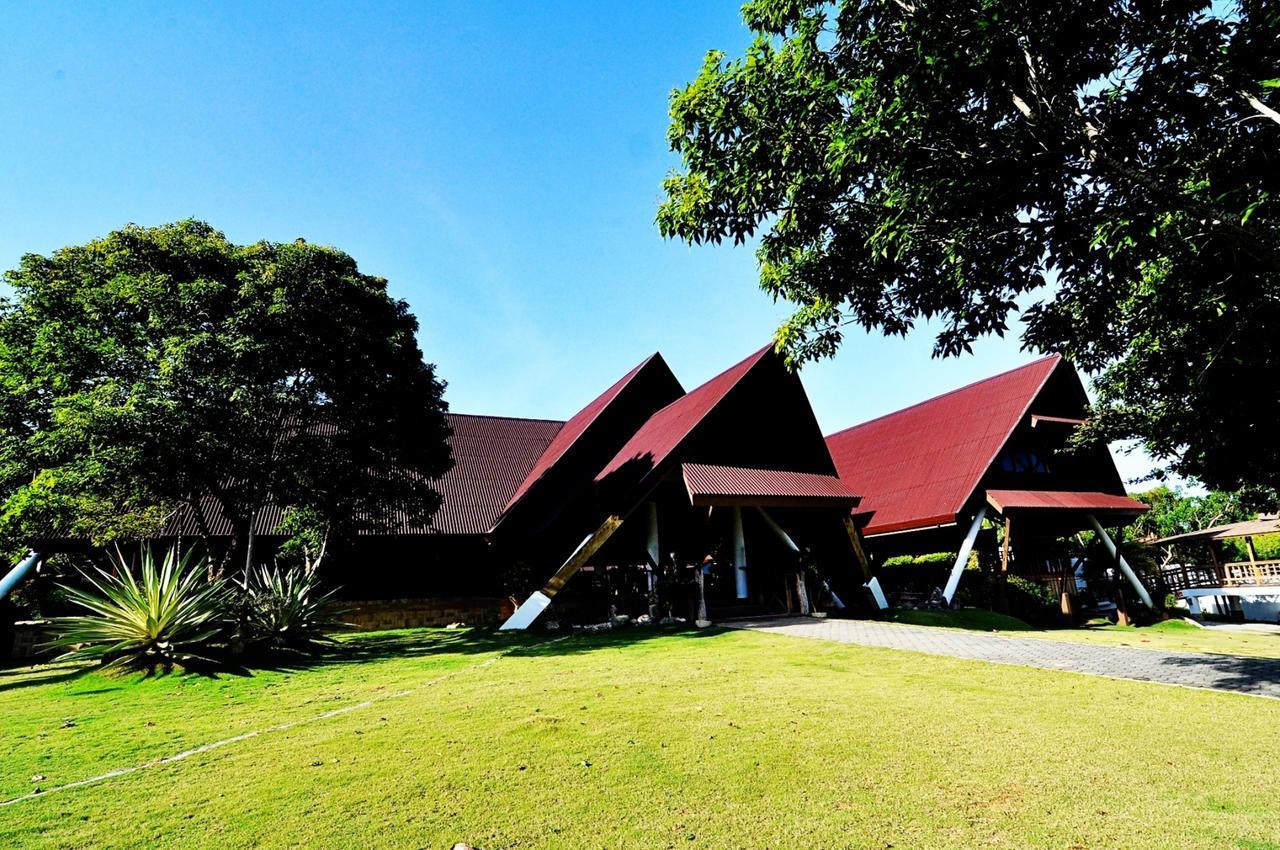 Boffo Resort Calayugan Norte Εξωτερικό φωτογραφία